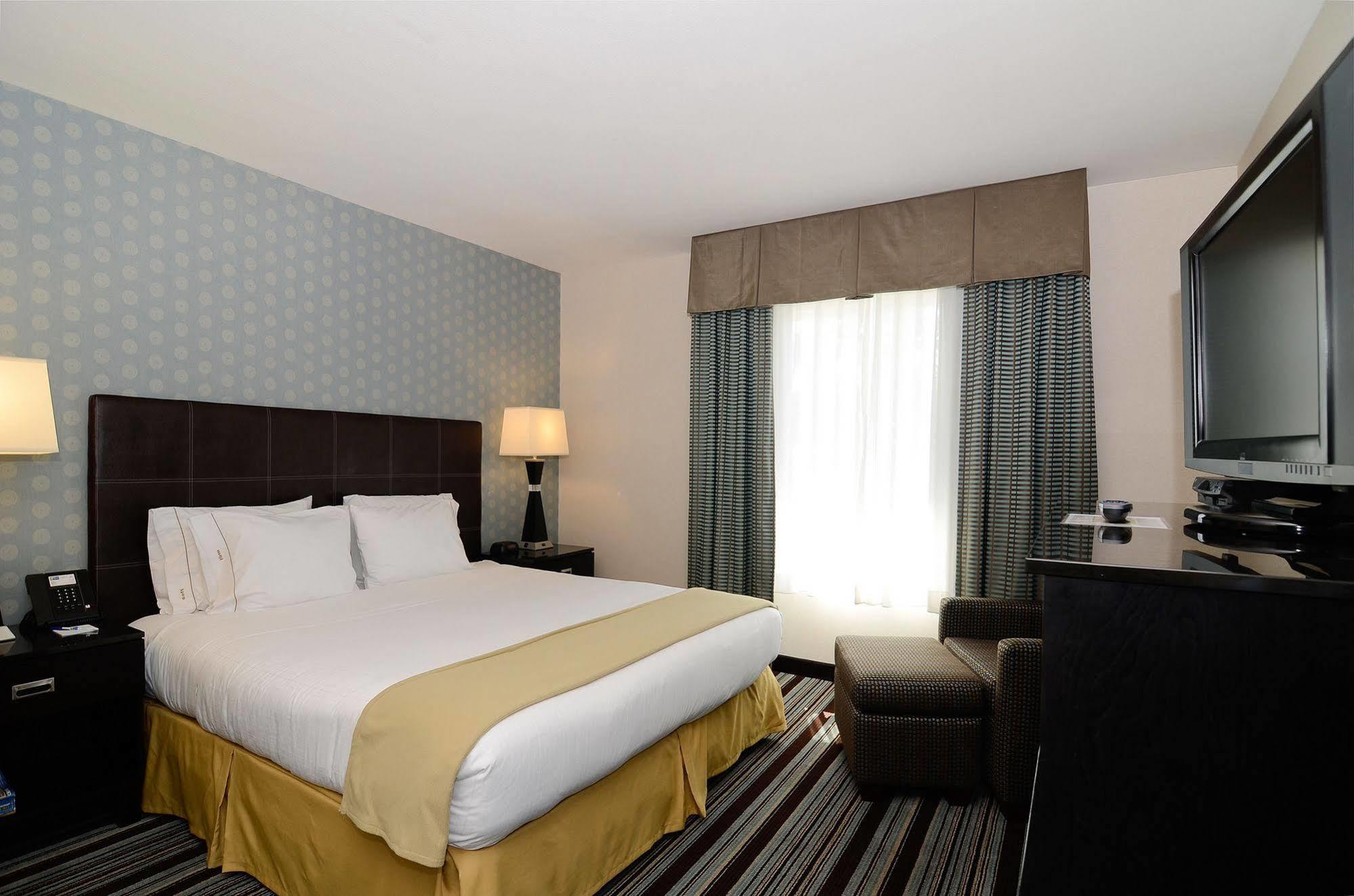 Express Airport-old Town By Ihg 2* San Diego